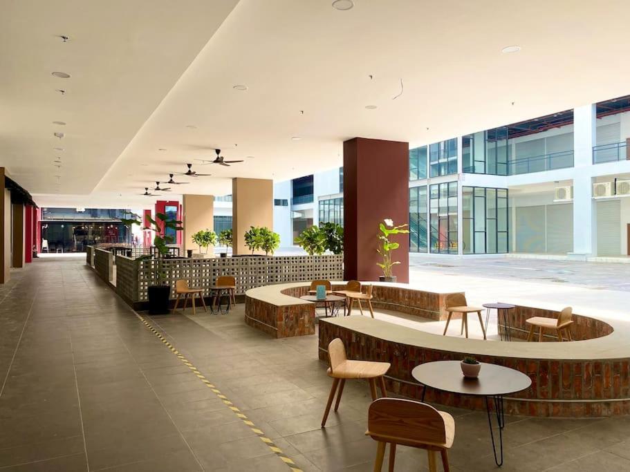 Apartment The Podium-3r2b-free 2 Parking-12 Pax-d321 *