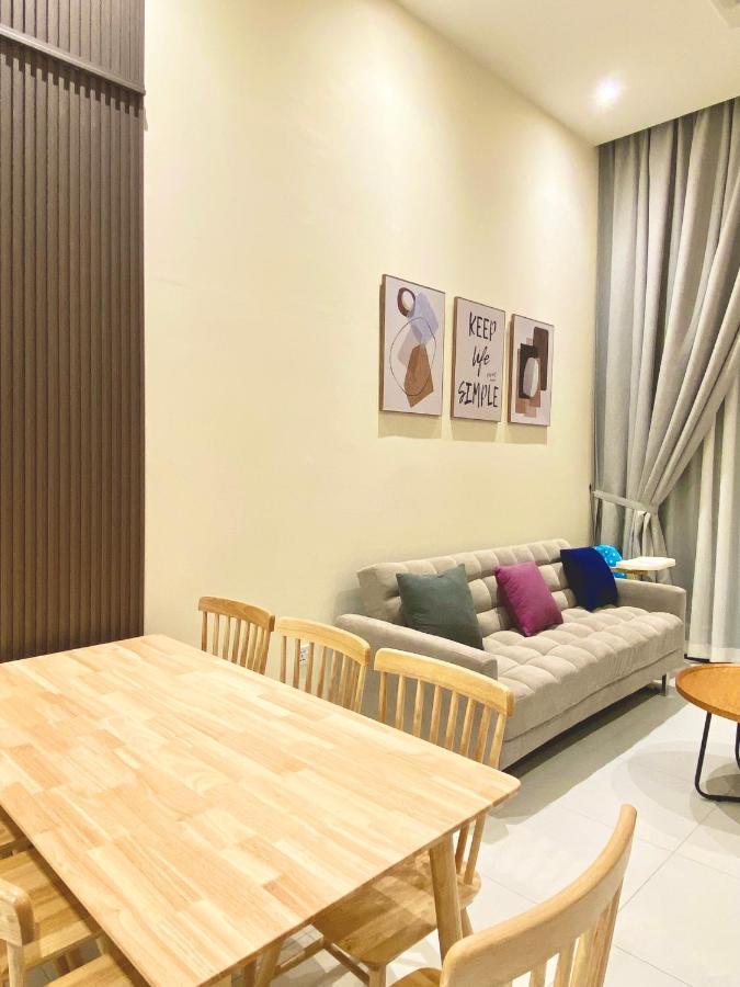 The Podium-3r2b-free 2 Parking-12 Pax-d321 Apartment *