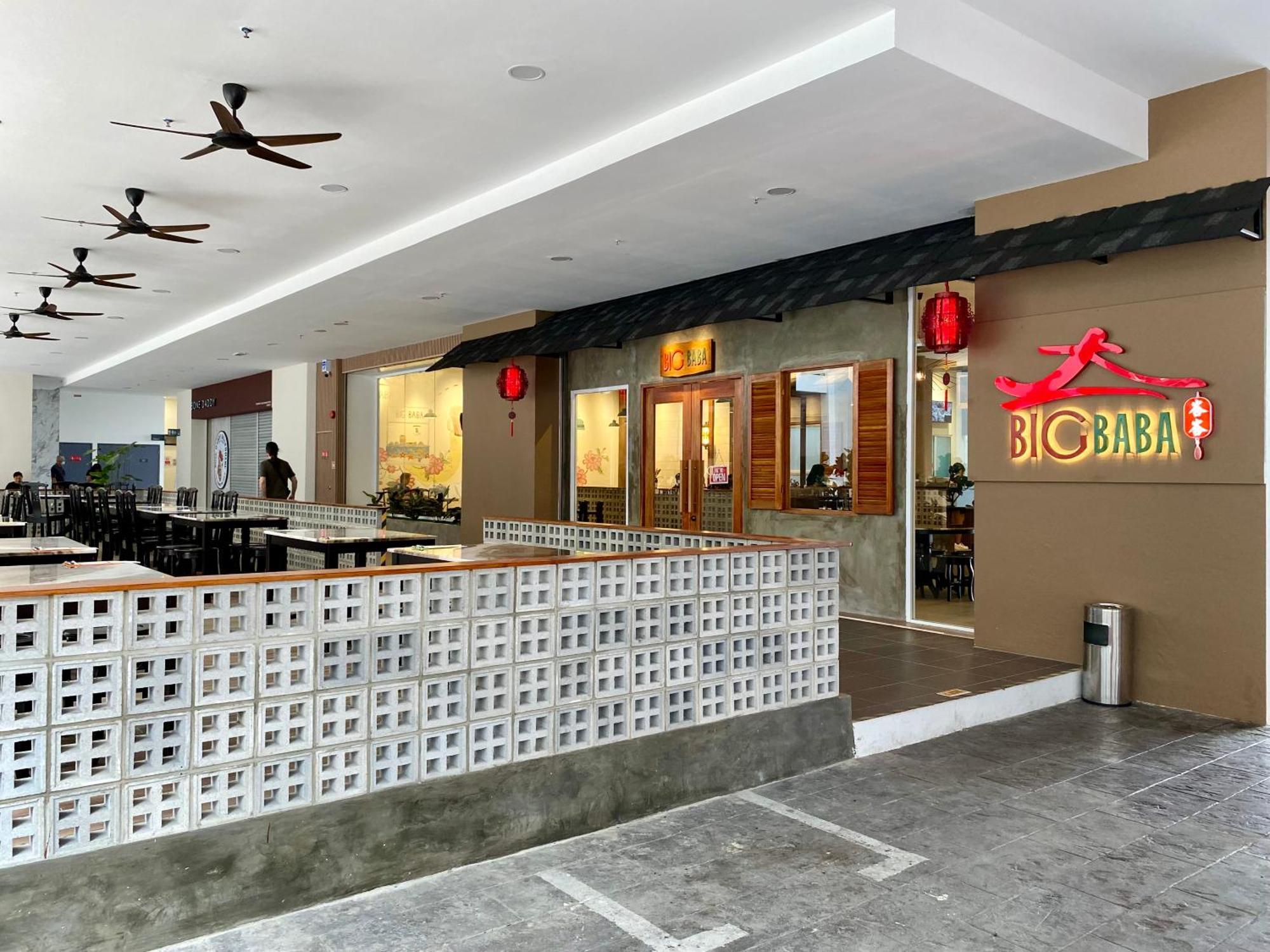 Apartment The Podium-3r2b-free 2 Parking-12 Pax-d321 Kuching